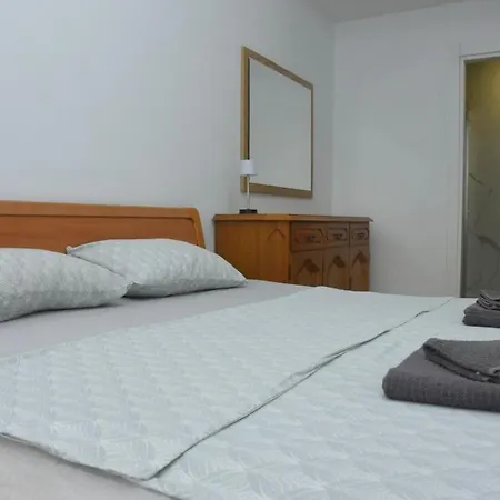 Royal Apartment-familyhaven,park,modern And Luxury *